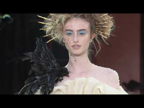 Guo Pei A/W 2019 Couture Collection：Alternate Universe