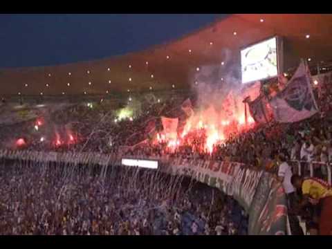 "ENTRADA DO FLUZÃƒO - FLU 2 x 0 FLA- 20 mil Calam 50 mil" Barra: Movimento Popular Legião Tricolor &bull; Club: Fluminense