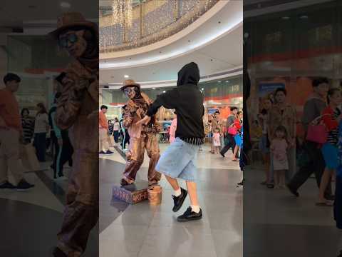 He got everyone’s respect just by dancing 🔥