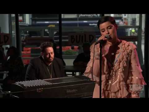 Nelly Furtado - Pipe Dreams (Live Performance at AOL Build)