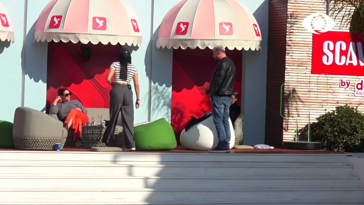 A je Kiara ime?/ Banorja i përgjigjet Luizit