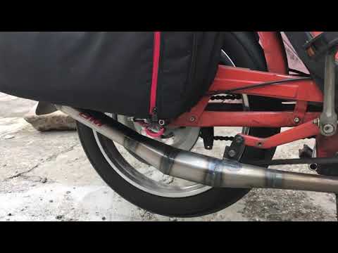 Jawa Babetta 210 járatás a téli állom előtt.