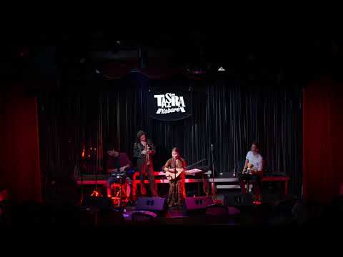 AySay - Knækkede Rødder