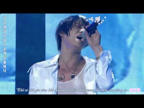 DBSK : Love in the ice ( They cry when sing this... sad )