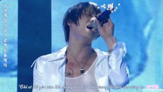 DBSK : Love in the ice ( They cry when sing this... sad )