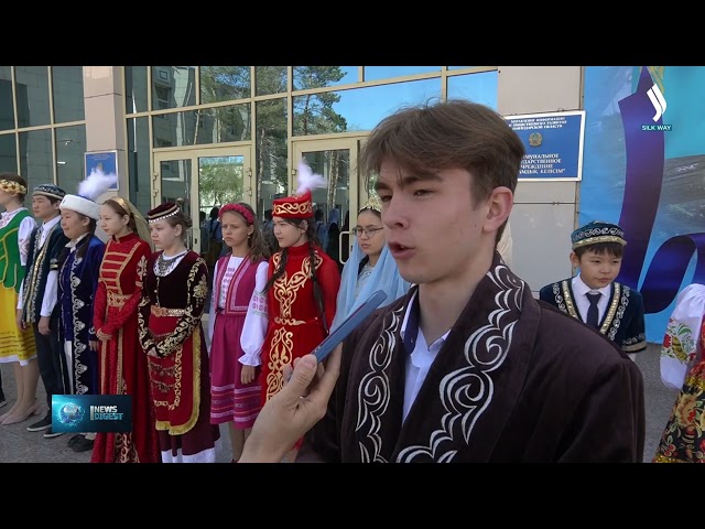 Ўқувчилар Қозоғистон халқи бирлиги кунига челленж ўтказяпти