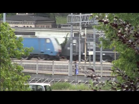 E189+E483 NordCargo+merci (27 carri) - Monza - 03/06/2014