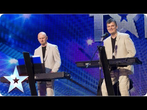 The Duelling Pianos play and get everyone involved - Week 3 Auditions  |  Britain's Got Talent 2013