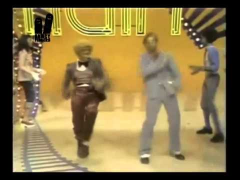 Larry Cadge - Confidence - Original mix - Smiley Fingers top 100 tech house 2013