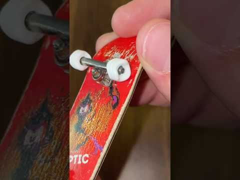 These Wheels Shouldn’t Work… But They Do #fingerboarding #shorts