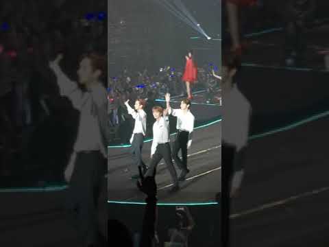 [FANCAM] 190525 Hallyupopfest Day 1 - All Artists Ending