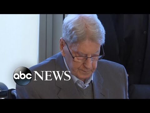 Former SS Auschwitz Guard Apologizes at Trial in Germany