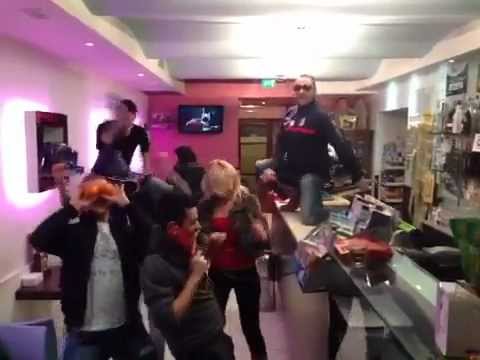 Harlem Shake - Piobbico (Caffè del Corso) - Inizio