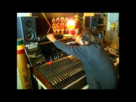 JAHGARDEN RIDDIM SECTION ft DAN I LOCKS - RISING DUB