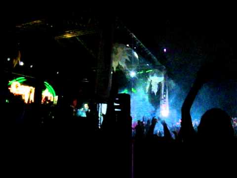 The Devil from Acapulco - Zombie Nation vs Satisfaction Mashup