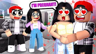 TELLING MY KID'S I'M PREGNANT! (Roblox)