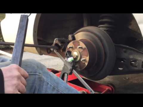 Acura Honda rear brake piston retraction trick