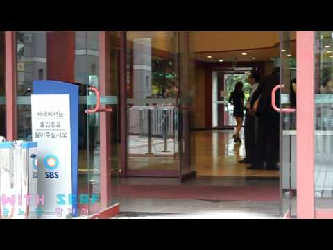 110710 인기가요 SBS내부 연예인