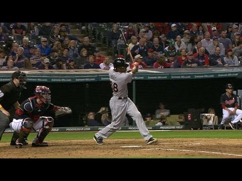 MIA@CLE: Hood hits twice in debut in front of parents