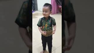 Download lagu BAJUKU DULU TAK BEGINI AHAHH KAKA RAYYAN mp3 Download lagu BAJUKU DULU TAK BEGINI AHAHH KAKA RAYYAN mp3