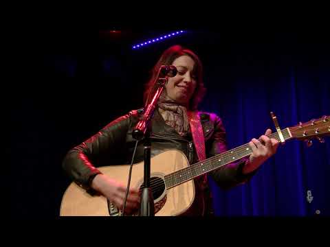 Pieta Brown - Coming Down Again (Live in eTown)