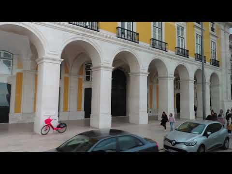 {Arco do Triunfo de Augusto, Portugal} Explicação do guia local Praça do Comércio: cruzeiro Portugal Queen Victoria 2019.12.21~2020.01.07 SD4 MVI 0505