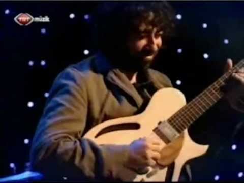 Bora Çeliker with Kerem Görsev Trio (feat. Kağan Yıldız & Ferit Odman) - Yardbird Suite