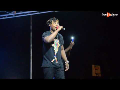 FUMI : Crisba invite un étudiant à chanter la partie de Sirano