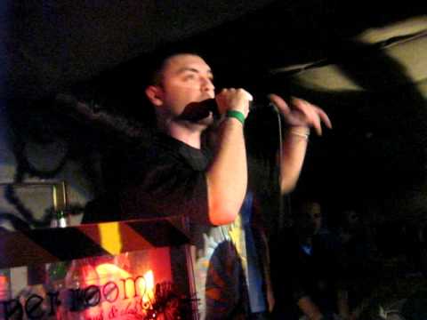 Dialektus 3: Raffla vs. Slack