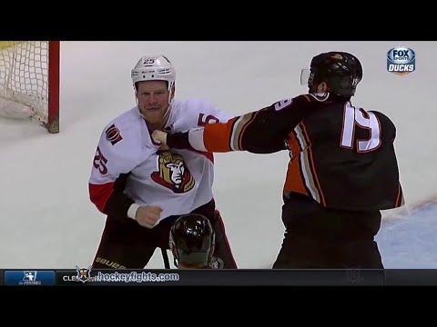 Chris Neil vs Patrick Maroon