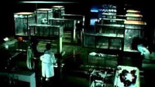 28 Days Later (2002) Official Trailer