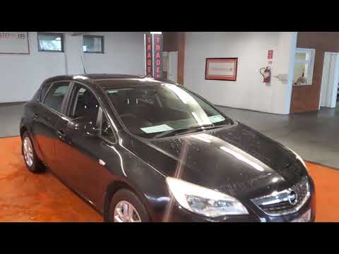 Opel Astra 2011 - Image 2