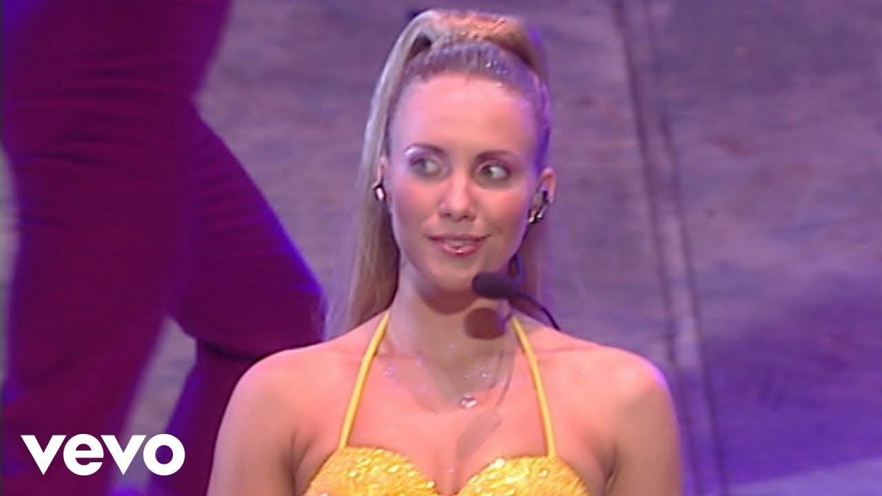 Steps - Love's Got a Hold on My Heart (Live from M.E.N Arena - The Next Step Tour, 1999)