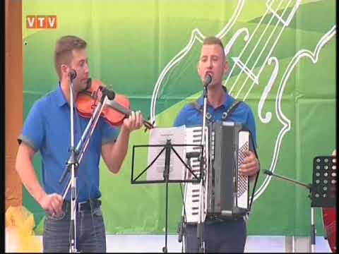 MLADI CVETLINČANI VOLJELO SE DVOJE MLADIH