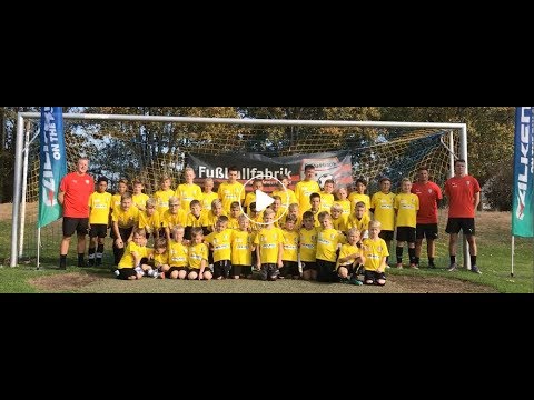 Fußball Camp der Fussballfabrik, mit Falken und Premio Secura