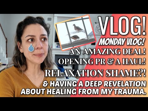 VLOG | HAPPY MONDAY VLOG!!! I was not expecting to get emotional in this vlog...