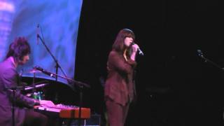 Cat Power - A Woman Left Lonely @ An Evening With Women 4-16-11