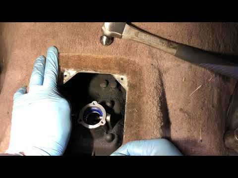 1994 Ford F150: Fixing a sloppy gear shifter lever (5 speed/M5OD transmission)