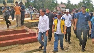 Jokowi Merasa Perlu Ada Kurikulum Kebencanaan setelah Tinjau Lokasi Tsunami di Pantai Mutiara Carita
