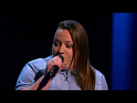 The Voice of Ireland Series 4 Ep5 - Ashley Loftus - The Blower's Daughter - Blind Audition