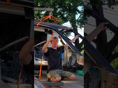 Restoring my Wrecked 240sx S13 (From the perspective of the roof)
