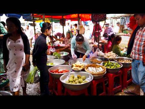 Morning Market Food Scenes At Praek Eng - Foods And People Activities