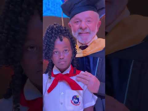 Palavras Que Unem: A Homenagem de Laura Cruz a Lula