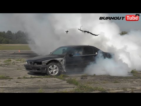Palenie gumy BMW E38 730 V8 "JONY" - Zakończenie Sezonu 2021 Drift Piła