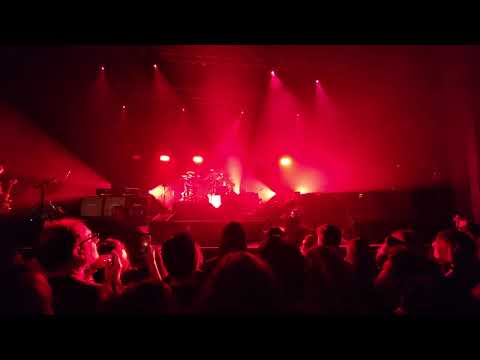 blur-live - "theme from retro" intro Pomona