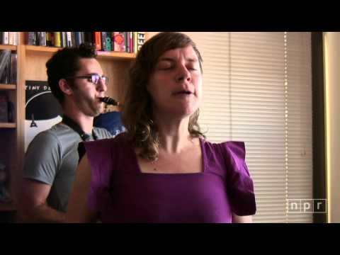 tUne-yArDs: NPR Music Tiny Desk Concert