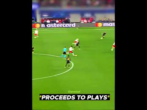 Toni Kroos has NO PATIENCE for this 😡