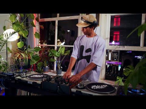 Jaguar House - Latin Chill y relax