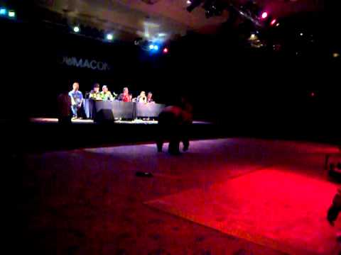 Team Four Star epic lightsaber battle at Youmacon