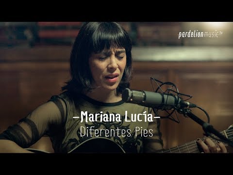Mariana Lucía - Diferentes pies (Live on PardelionMusic.tv)
